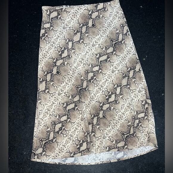 NEW RACHEL ZOE PYTHON PRINT FLOWY A LINE MIDI SKIRT SZ M - Picture 4 of 10